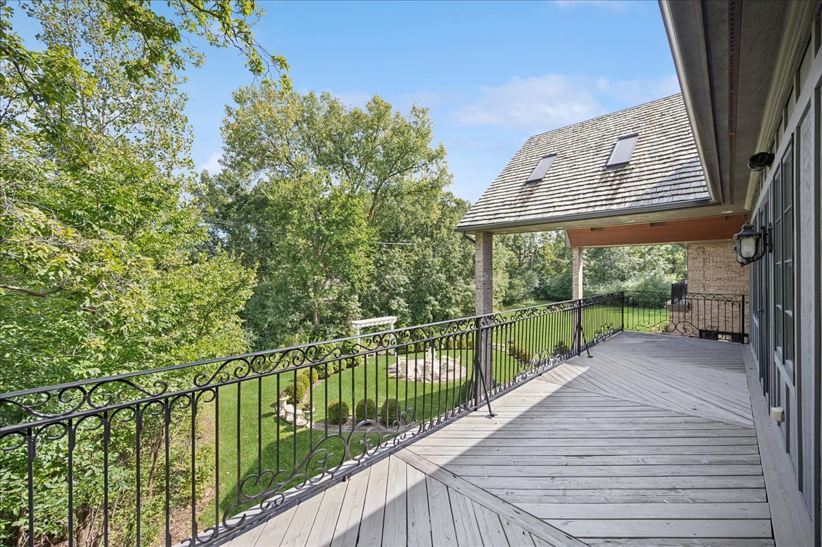 24 Bridlewood Road Northbrook, IL 60062 - Photo 29 of 56