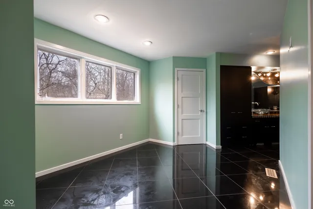 $825,000 | 1550 East Pointe Club Drive, Bloomington, IN 47401