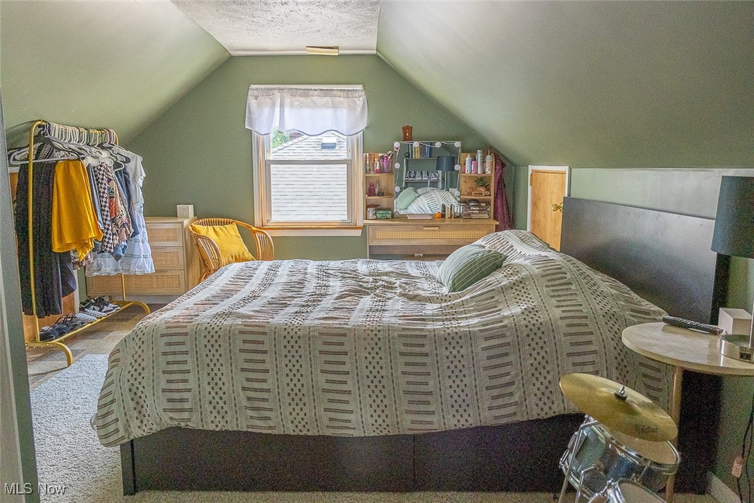 797 Glenhurst Road Willowick, OH 44095 - Photo 16 of 28 Bedroom three with lofted ceiling