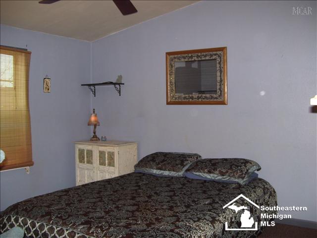 437 Invergarry Temperance, MI 48182 - Photo 7 of 13 MASTER BEDROOM