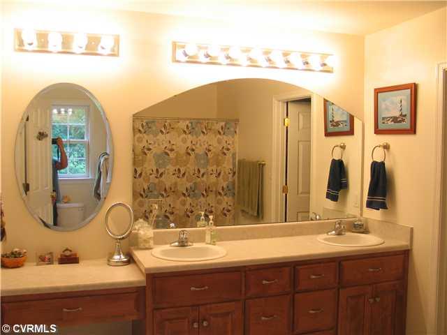 23375 Cabin Point Road Disputanta, VA 23842 - Photo 9 of 12 Master Bath