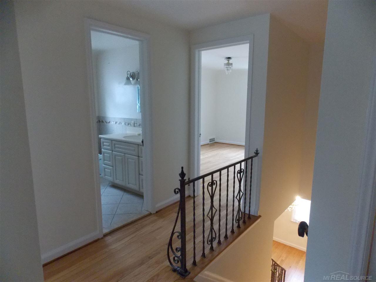 330 Merriweather Road Grosse Pointe Farms, MI 48236 - Photo 11 of 21