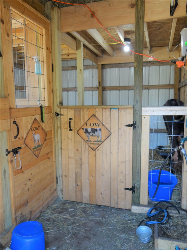 11348 Riley Road Interlochen, MI 49643 - Photo 10 of 20 1887511-9.JPG