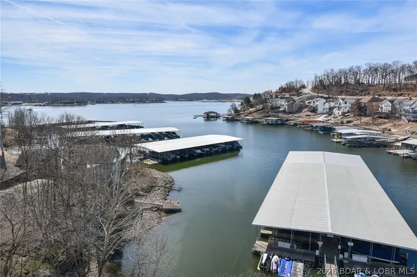 $289,900 | 158 Regatta Bay Circle, Unit 4E, Lake Ozark, MO 65049