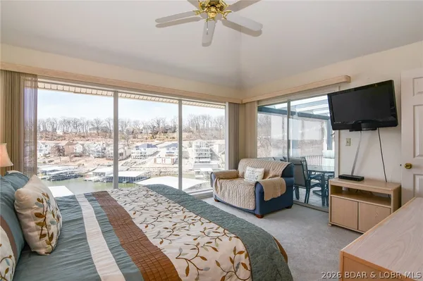 $289,900 | 158 Regatta Bay Circle, Unit 4E, Lake Ozark, MO 65049