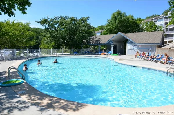 $289,900 | 158 Regatta Bay Circle, Unit 4E, Lake Ozark, MO 65049