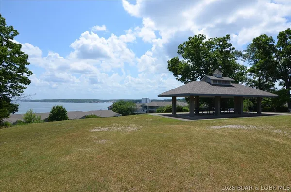 $289,900 | 158 Regatta Bay Circle, Unit 4E, Lake Ozark, MO 65049