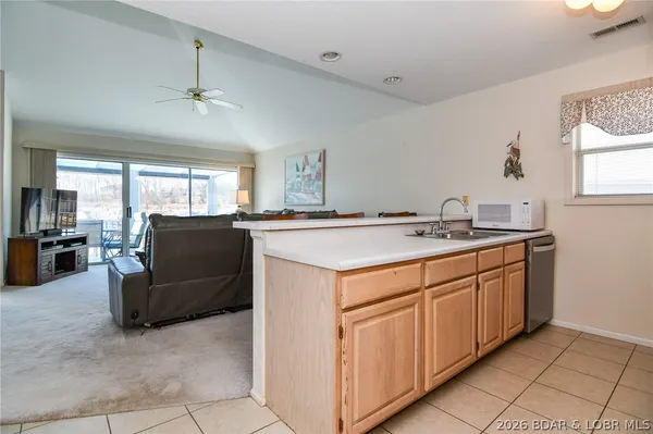 $289,900 | 158 Regatta Bay Circle, Unit 4E, Lake Ozark, MO 65049