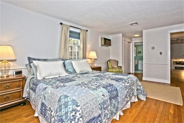 18 Tophet Road Lynnfield, MA 01940 - Photo 12 of 28 Gallery Image 12