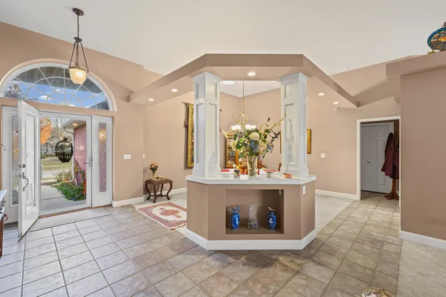 $425,000 | 2918 Rutherford Drive, Urbana, IL 61802