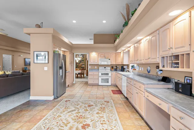 $425,000 | 2918 Rutherford Drive, Urbana, IL 61802