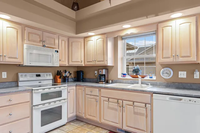 $425,000 | 2918 Rutherford Drive, Urbana, IL 61802