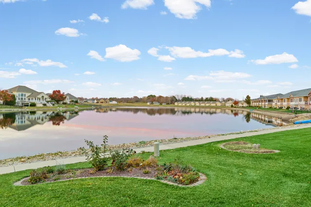 $425,000 | 2918 Rutherford Drive, Urbana, IL 61802