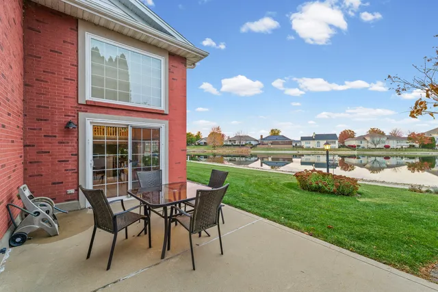 $425,000 | 2918 Rutherford Drive, Urbana, IL 61802