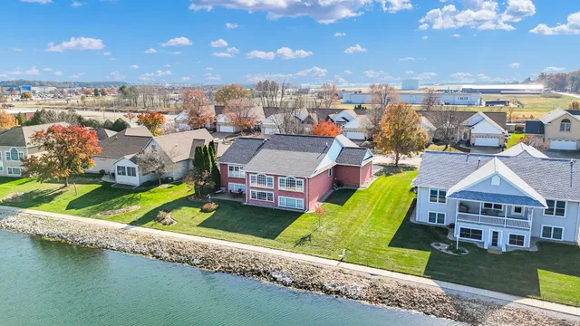 $425,000 | 2918 Rutherford Drive, Urbana, IL 61802