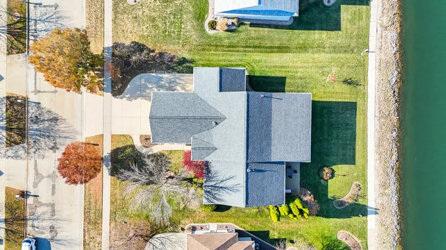 $425,000 | 2918 Rutherford Drive, Urbana, IL 61802