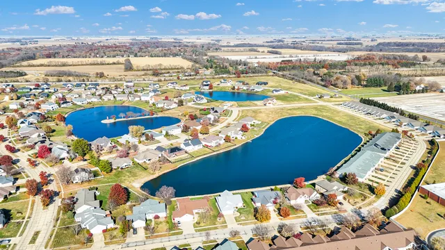 $425,000 | 2918 Rutherford Drive, Urbana, IL 61802