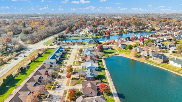 $425,000 | 2918 Rutherford Drive, Urbana, IL 61802