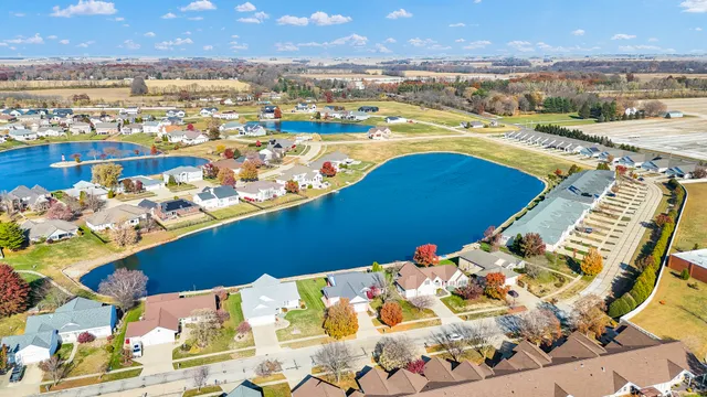 $425,000 | 2918 Rutherford Drive, Urbana, IL 61802