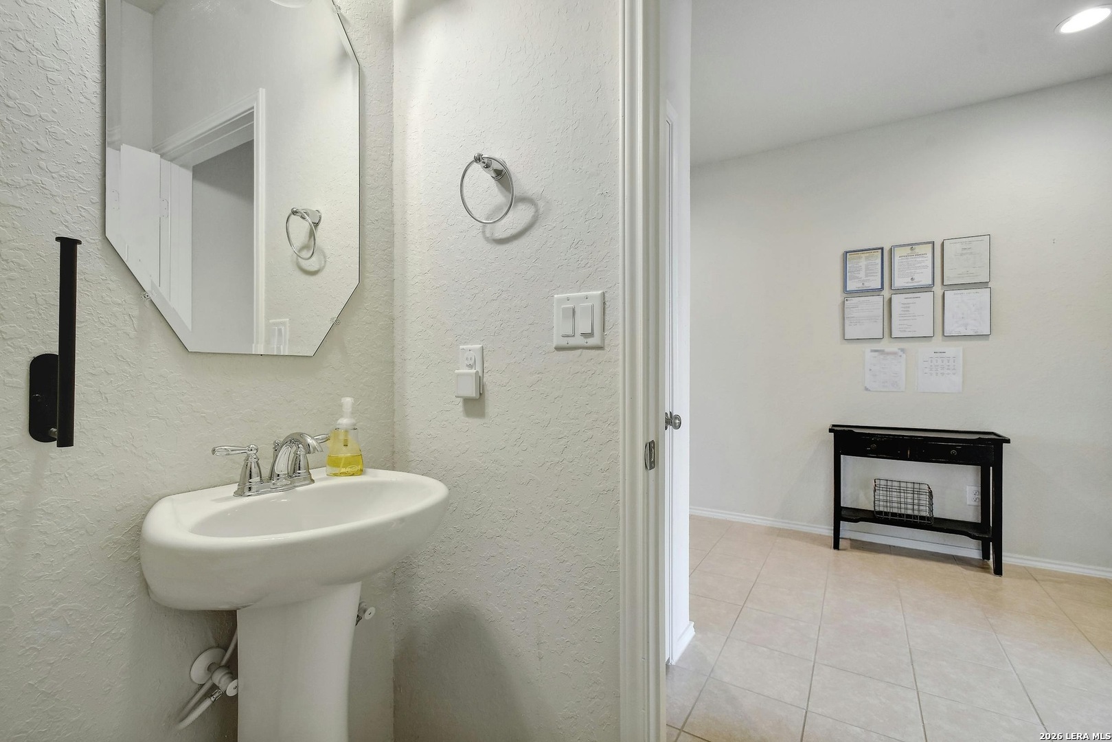 149 Inverness Boerne, TX 78015 - Photo 15 of 38