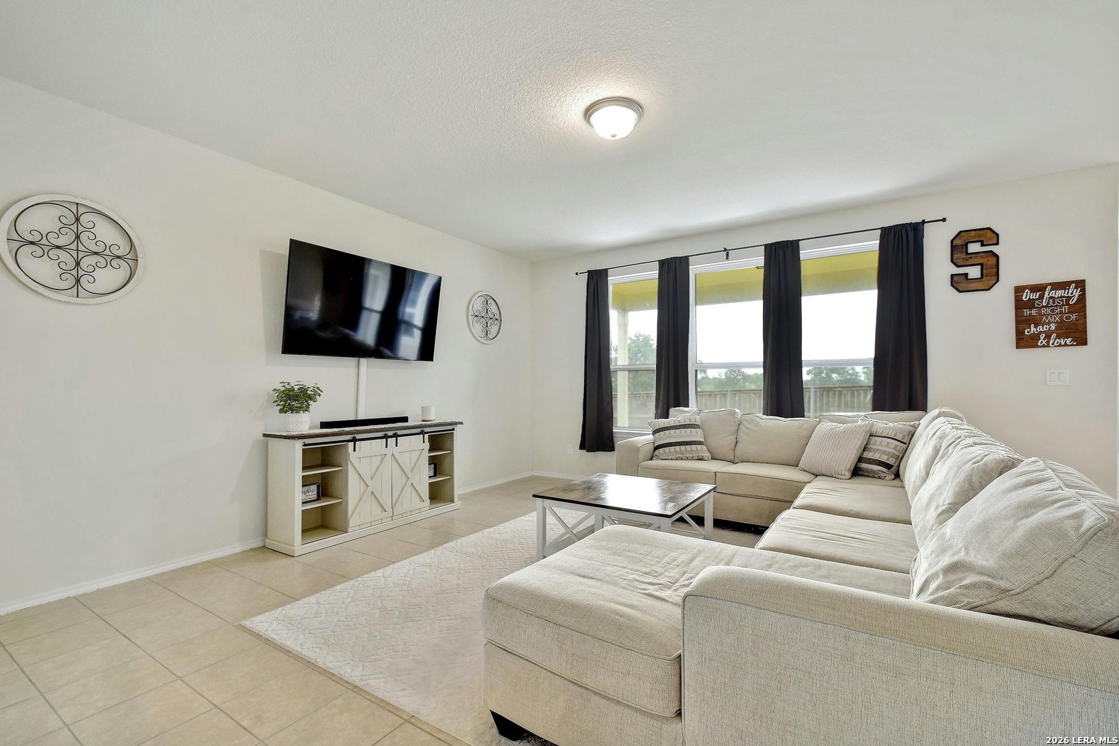 149 Inverness Boerne, TX 78015 - Photo 4 of 38