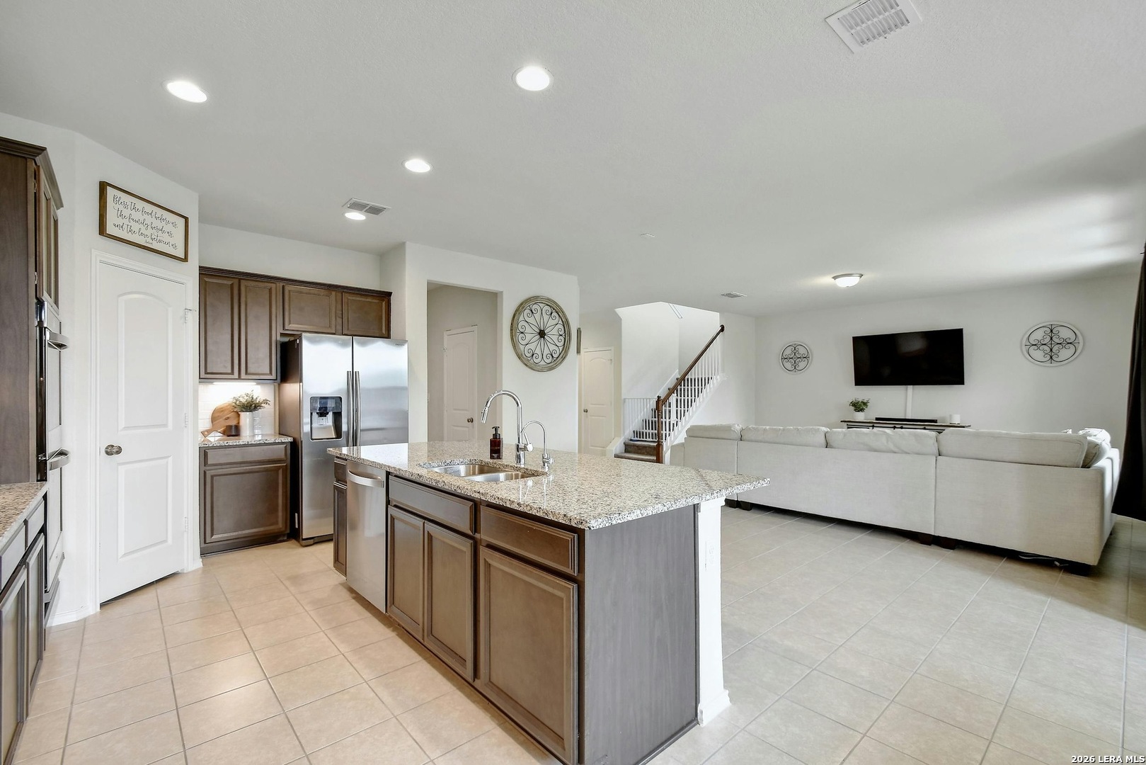149 Inverness Boerne, TX 78015 - Photo 10 of 38