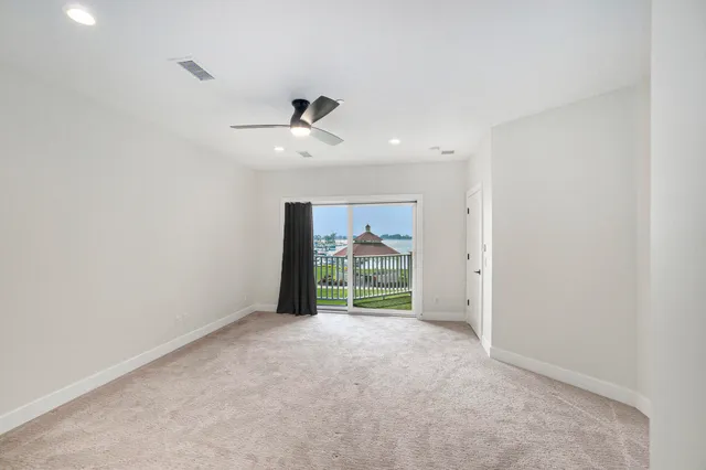 $344,900 | 224 Lakeside Drive, Ludington, MI 49431