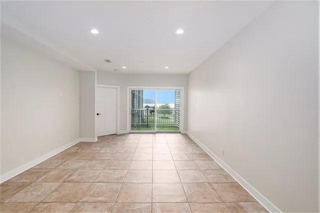 $344,900 | 224 Lakeside Drive, Ludington, MI 49431