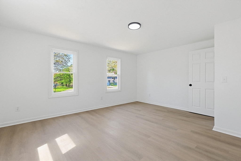 9 Scraggy Neck Rd Extension Bourne, MA 02534 - Photo 16 of 42
