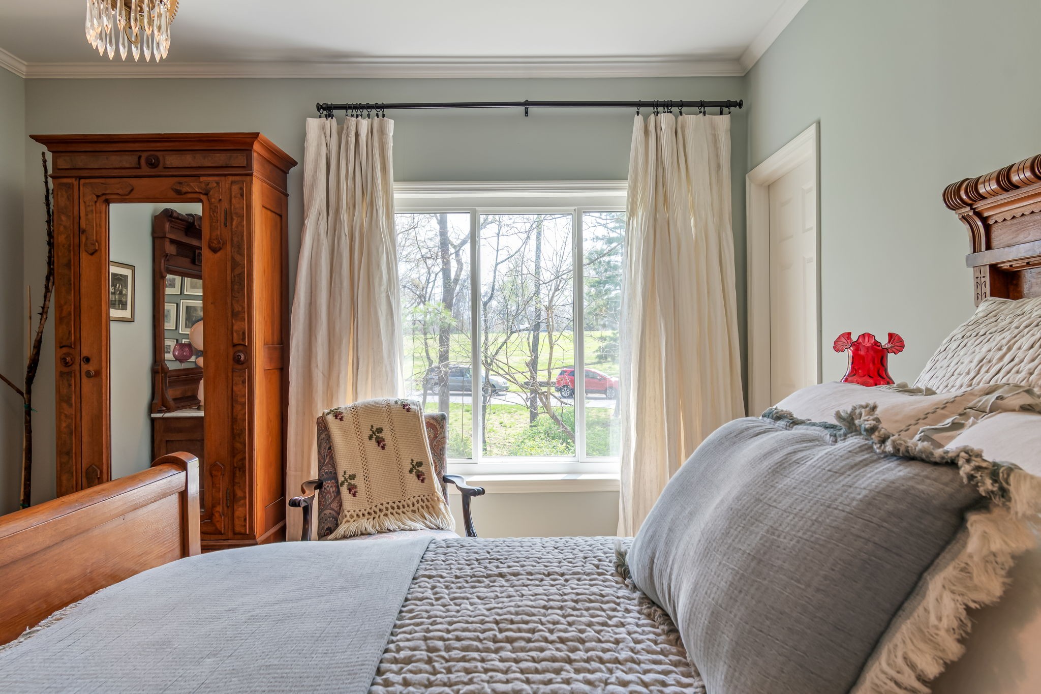 4487 Post Place, Unit 12 Nashville, TN 37205 - Photo 34 of 39 a bedroom with a bed and a window