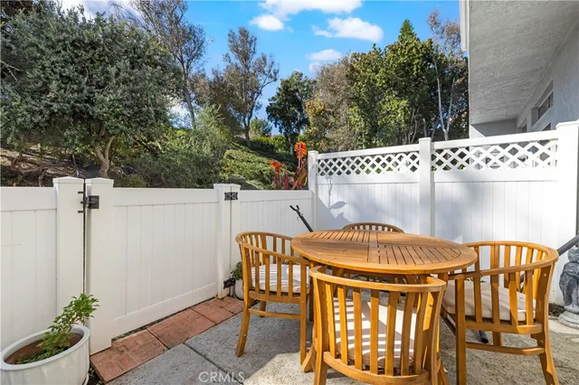 $784,990 | 28223 Paseo El Siena, Unit 43, Laguna Niguel, CA 92677