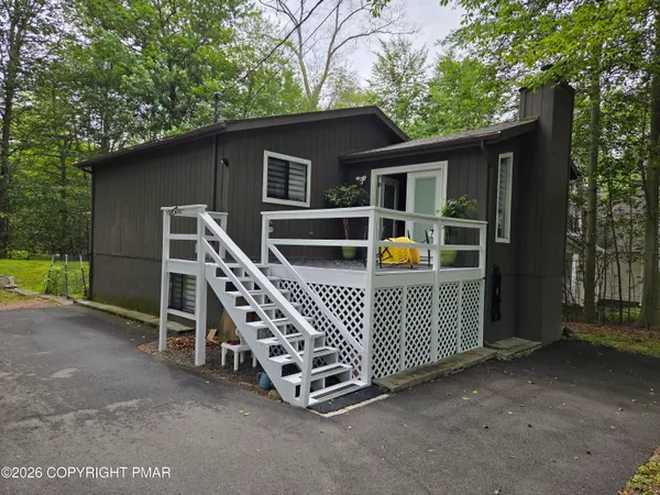 $295,000 | 3332 Oberon Road, Tobyhanna, PA 18466