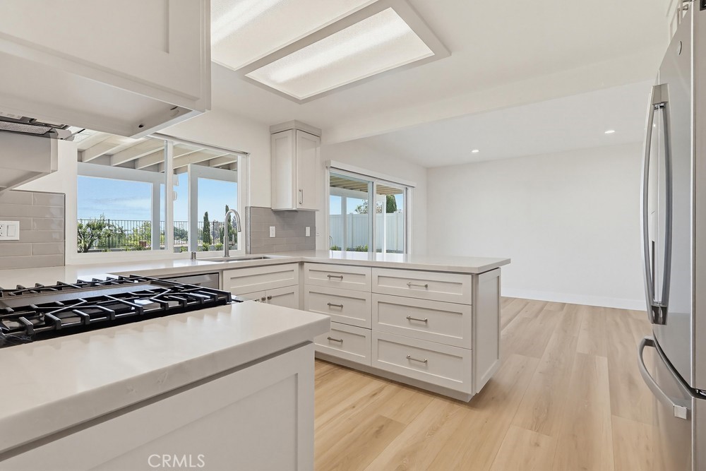28712 Mt Rushmore Road Rancho Palos Verdes, CA 90275 - Photo 9 of 33