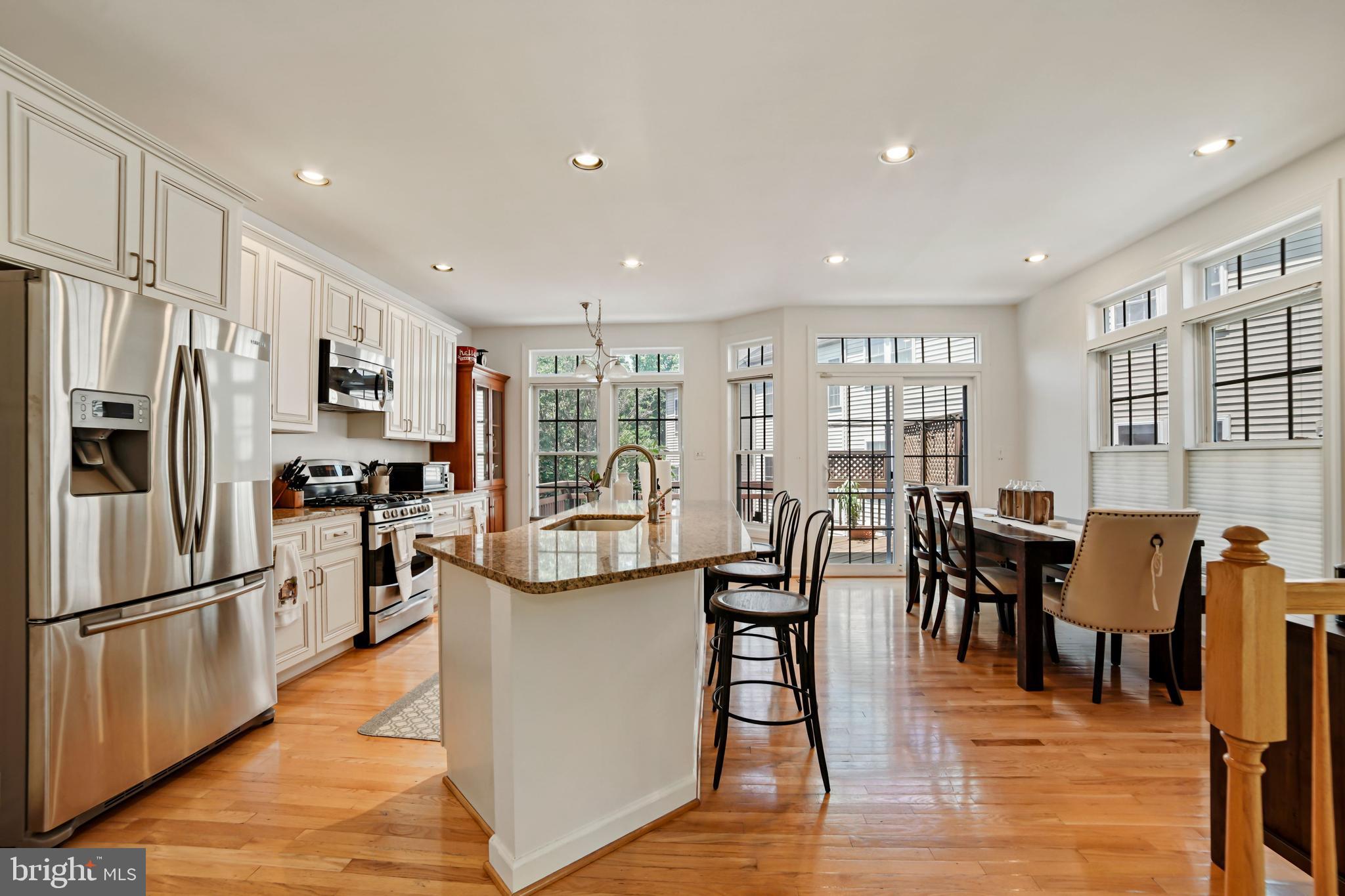 6646 Debra Lu Way Springfield, VA 22150 - Photo 12 of 42 Gallery Image 12