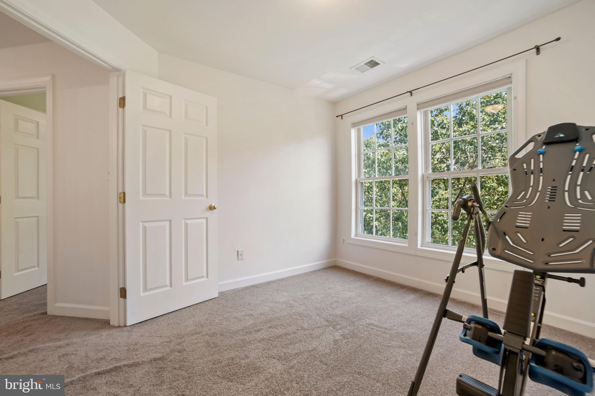6646 Debra Lu Way Springfield, VA 22150 - Photo 24 of 42 Gallery Image 24