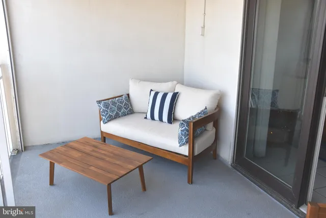 a view of a livingroom with furniture