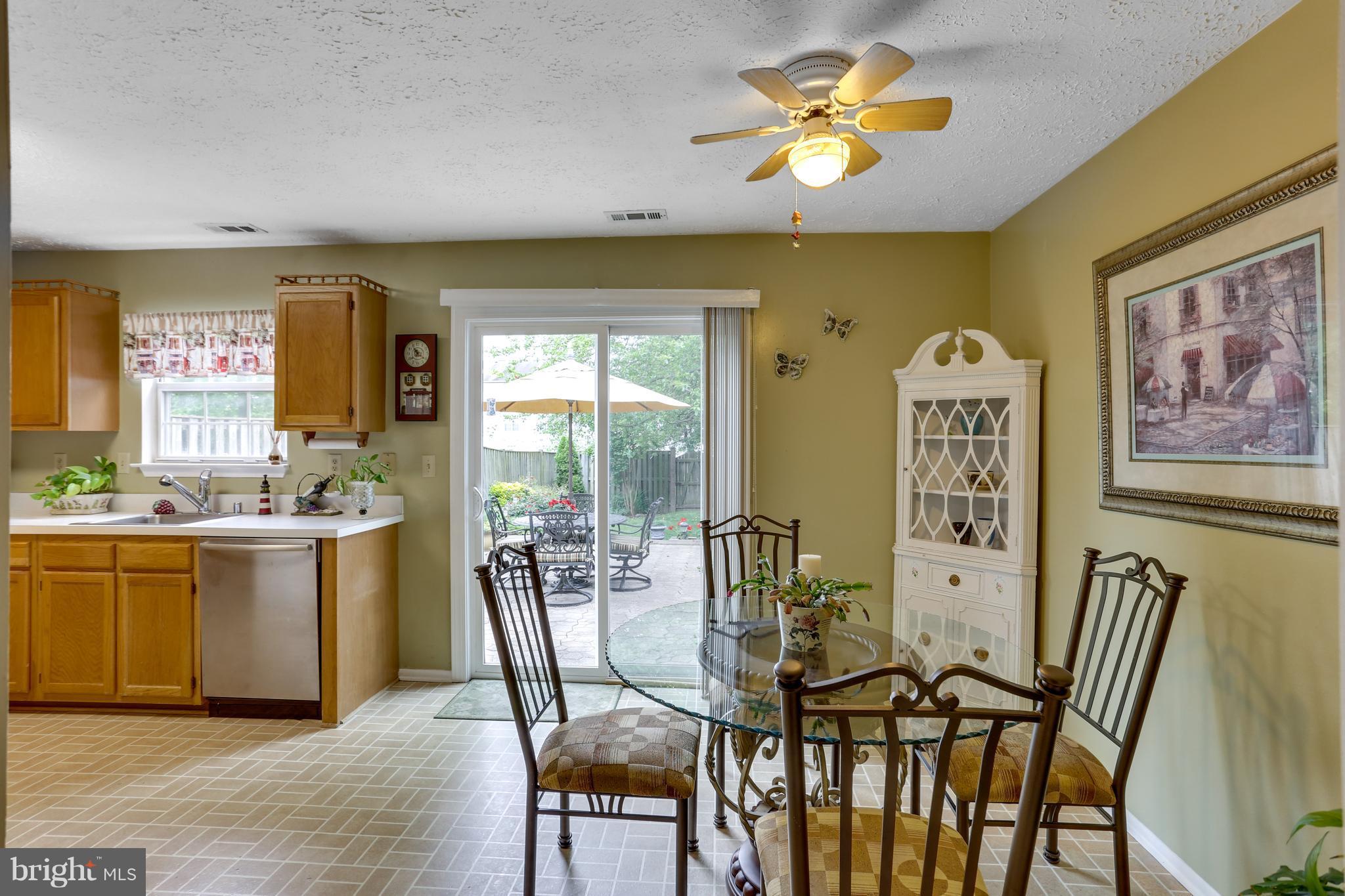 5813 Springfish Place Waldorf, MD 20603 - Photo 11 of 30 Kitchen