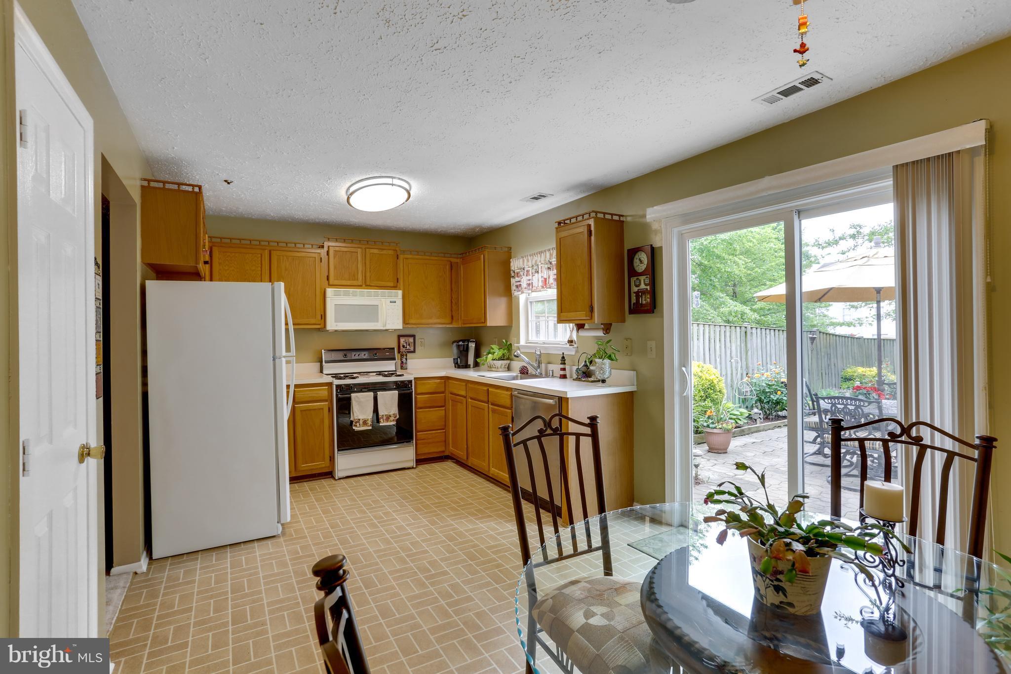 5813 Springfish Place Waldorf, MD 20603 - Photo 14 of 30 Kitchen