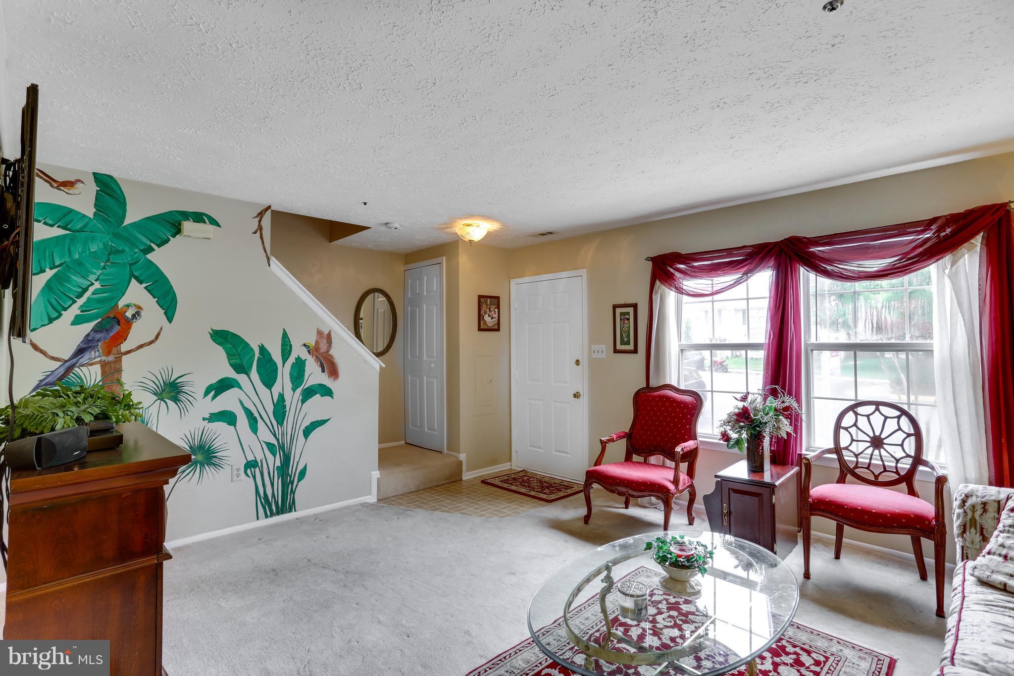 5813 Springfish Place Waldorf, MD 20603 - Photo 7 of 30 Living Room