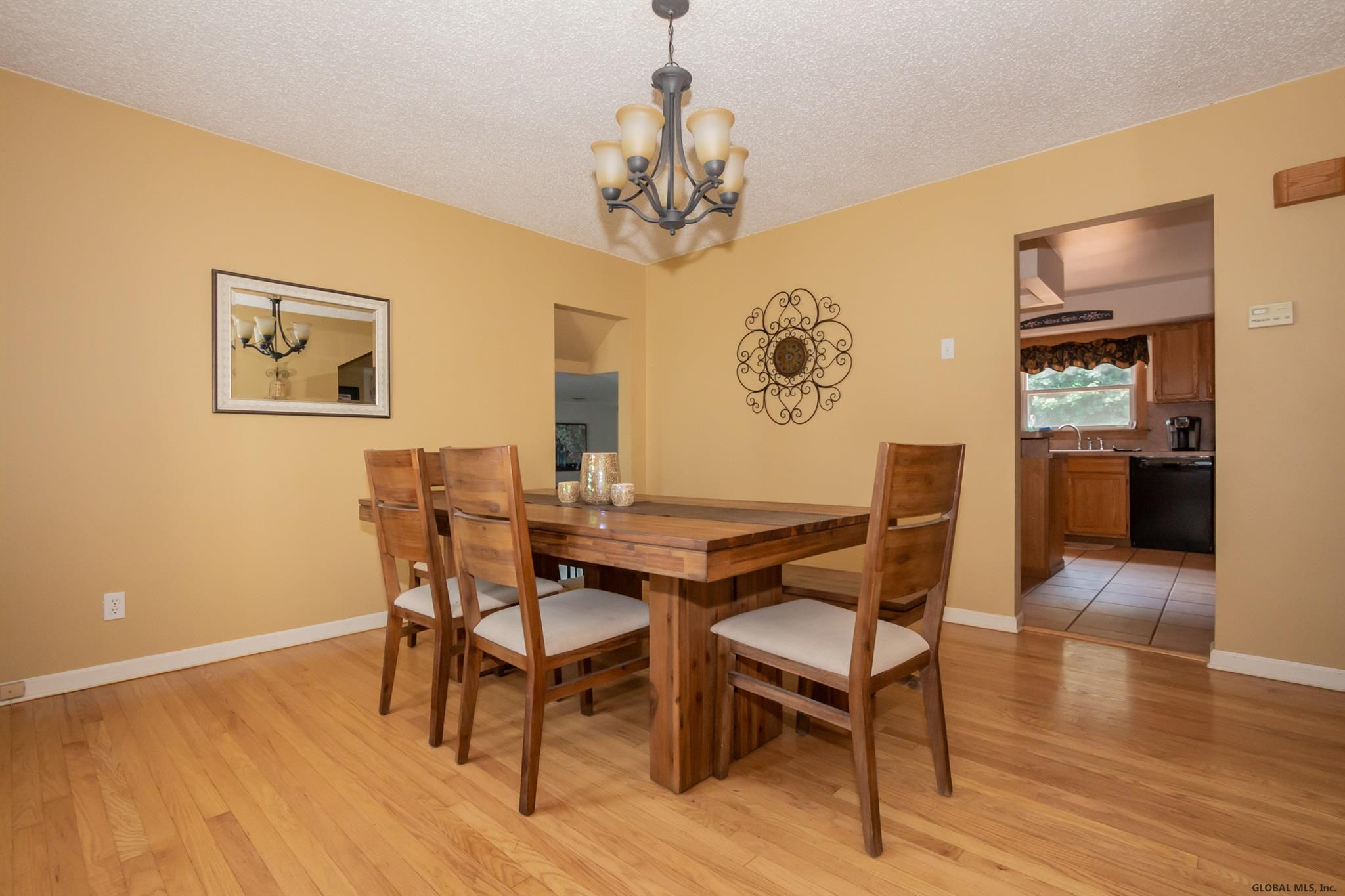 2041 Careleon Road Schenectady, NY 12303 - Photo 8 of 30 Photo 8