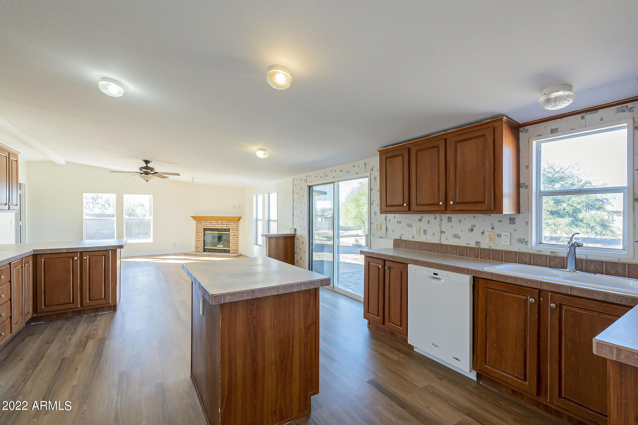 134 South Belaire Road Apache Junction, AZ 85119 - Photo 8 of 34 Belaire-10