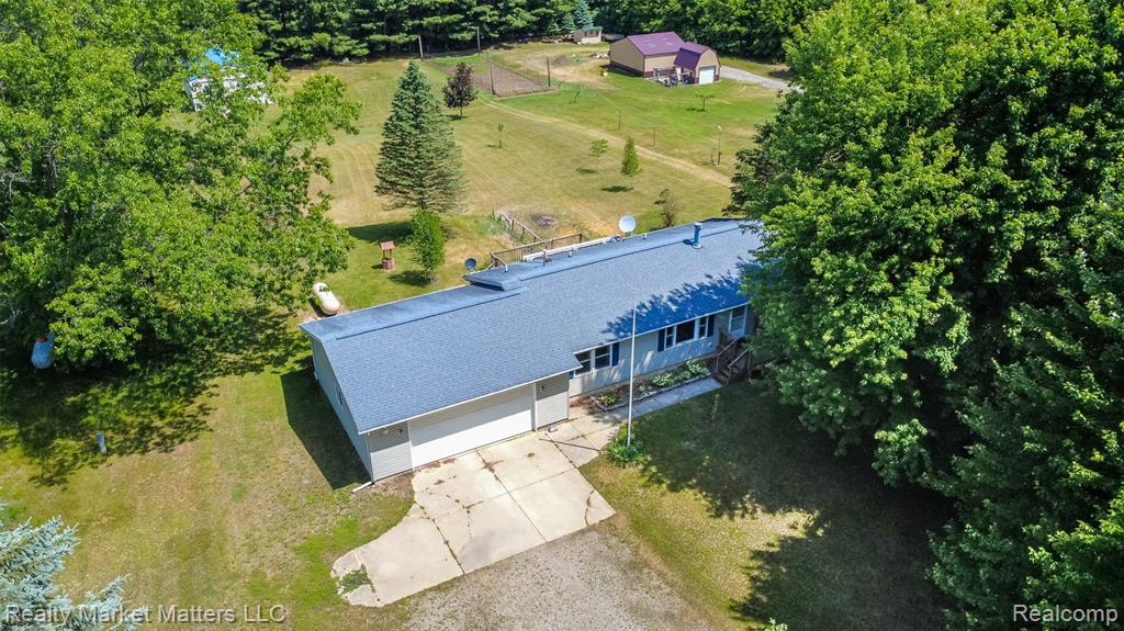 4951 Laur Road North Branch, MI 48461 - Photo 30 of 36