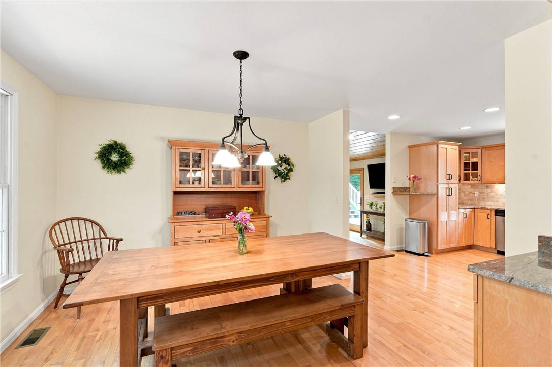229 Hunting House Road Glocester, RI 02857 - Photo 14 of 49 Gallery Image 14