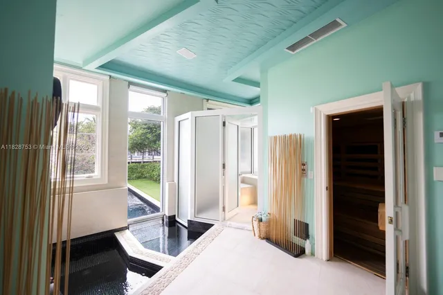 $19,811,000 | 142 South Island Road, Golden Beach, FL 33160