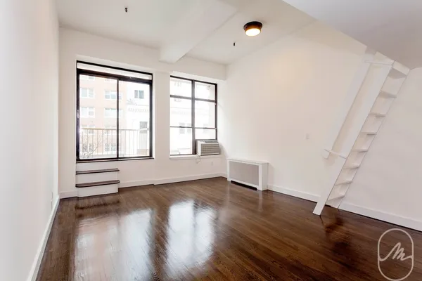$4,100 | 127 4th Avenue, Unit 2E | Greenwich Village