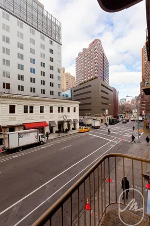 $4,100 | 127 4th Avenue, Unit 2E | Greenwich Village