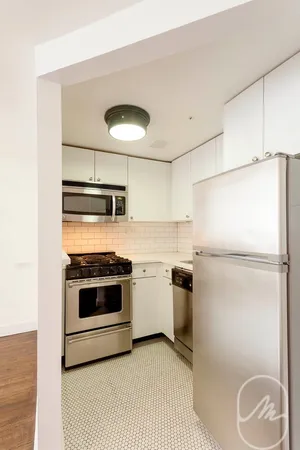 $4,100 | 127 4th Avenue, Unit 2E | Greenwich Village