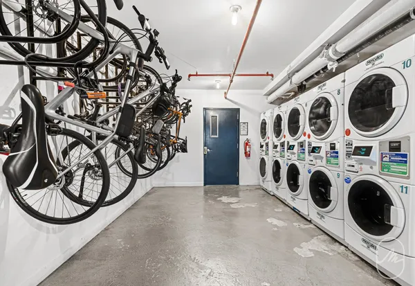 $4,100 | 127 4th Avenue, Unit 2E | Greenwich Village