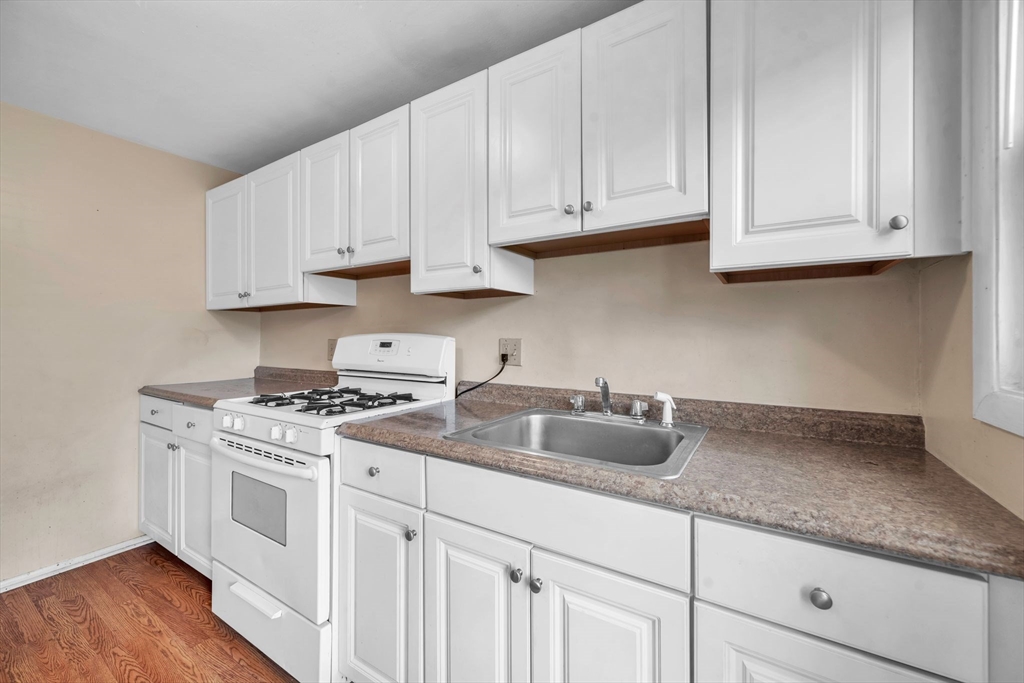 22 Manor Court, Unit 22 Springfield, MA 01118 - Photo 11 of 25 Gallery Image 11