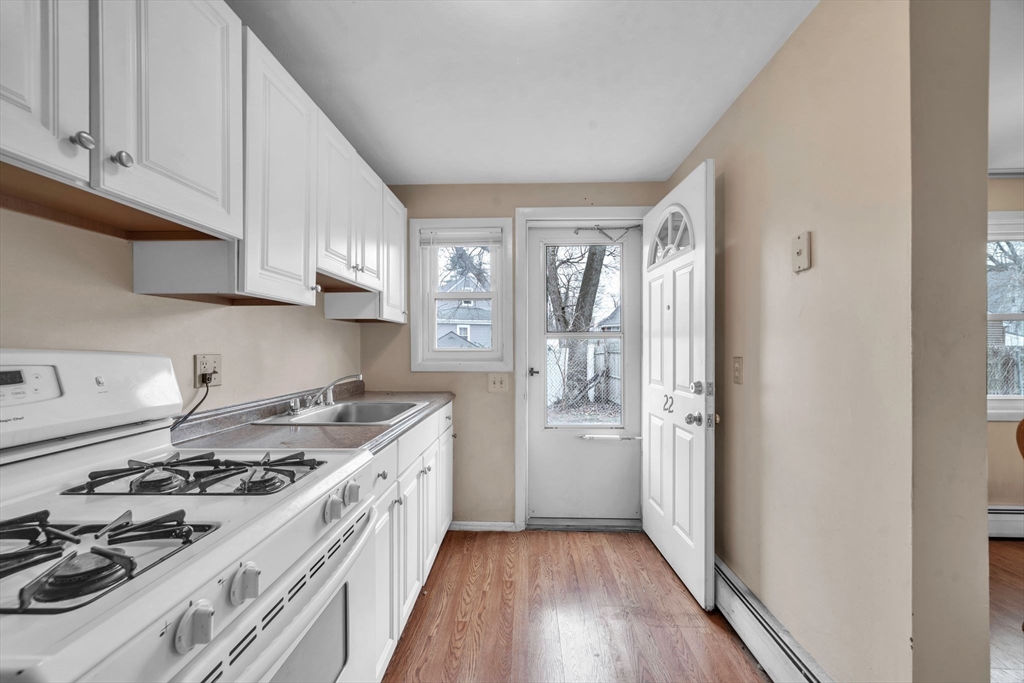 22 Manor Court, Unit 22 Springfield, MA 01118 - Photo 12 of 25 Gallery Image 12